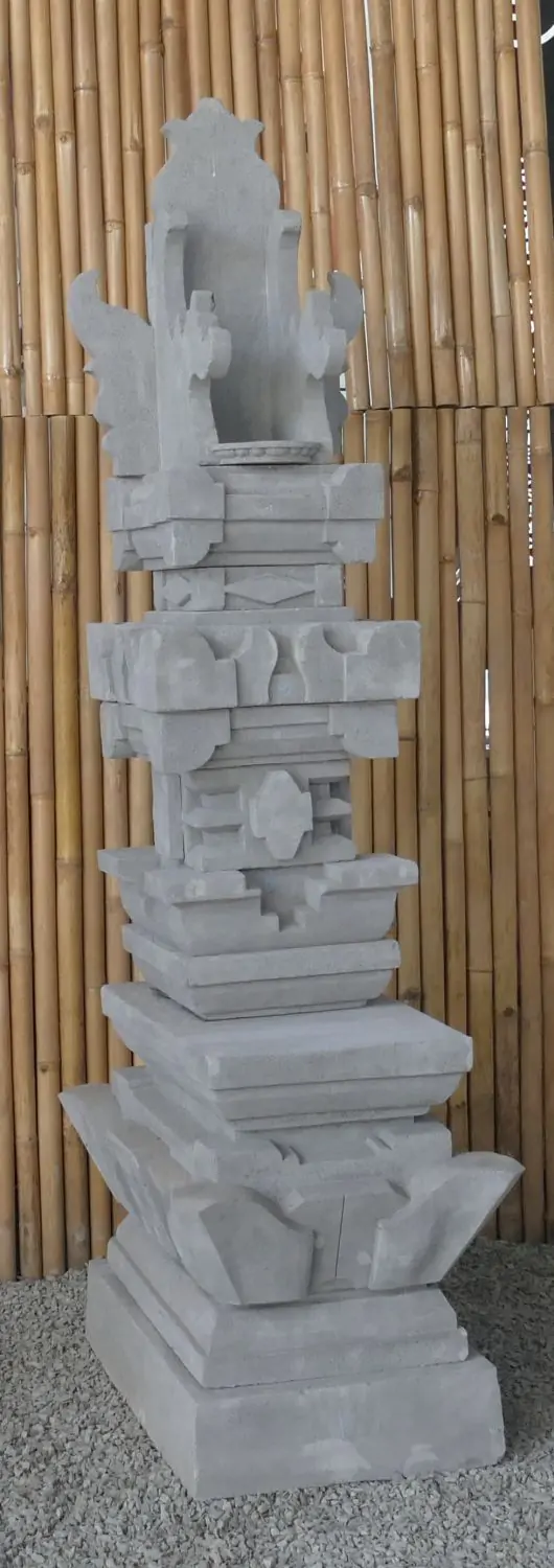  Product image 7 of the product “Balinese Temple, casted with Paras Stone, Offering with open place on top, with step at bottom. 190cm. Mulitparted ”